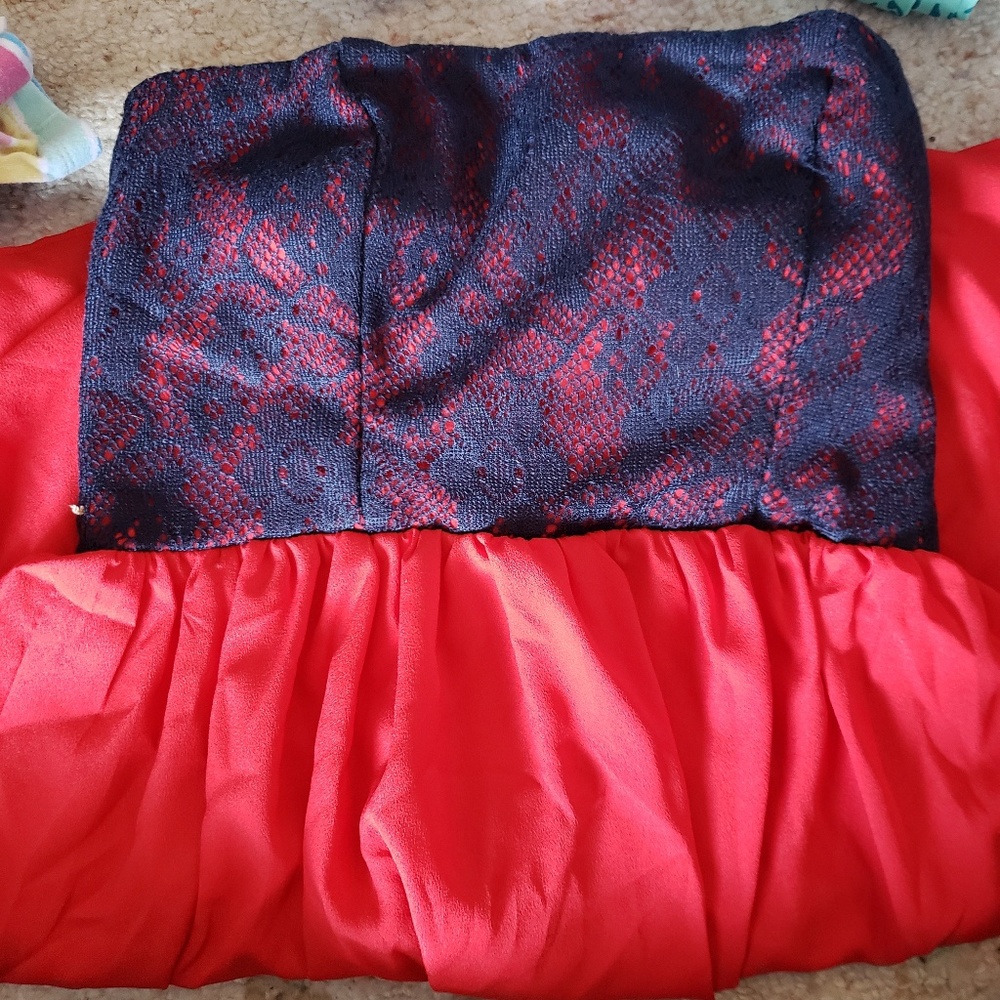 Sleeveless dress